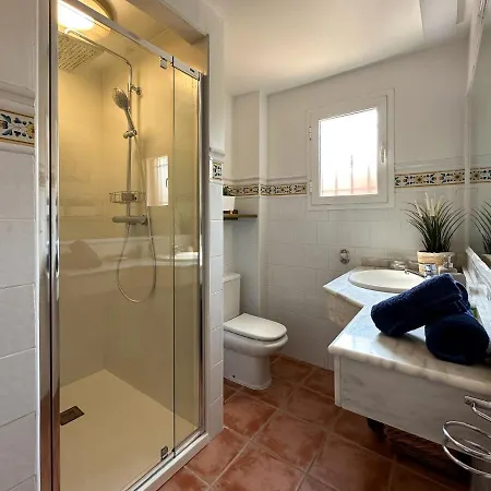 10 Bedroom 5 Star Luxury & Heated Pool For 5 To 28 Guests Near Alicante