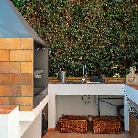 Βίλα 10 Bedroom 5 Star Luxury & Heated Pool For 5 To 28 Guests Near Alicante *